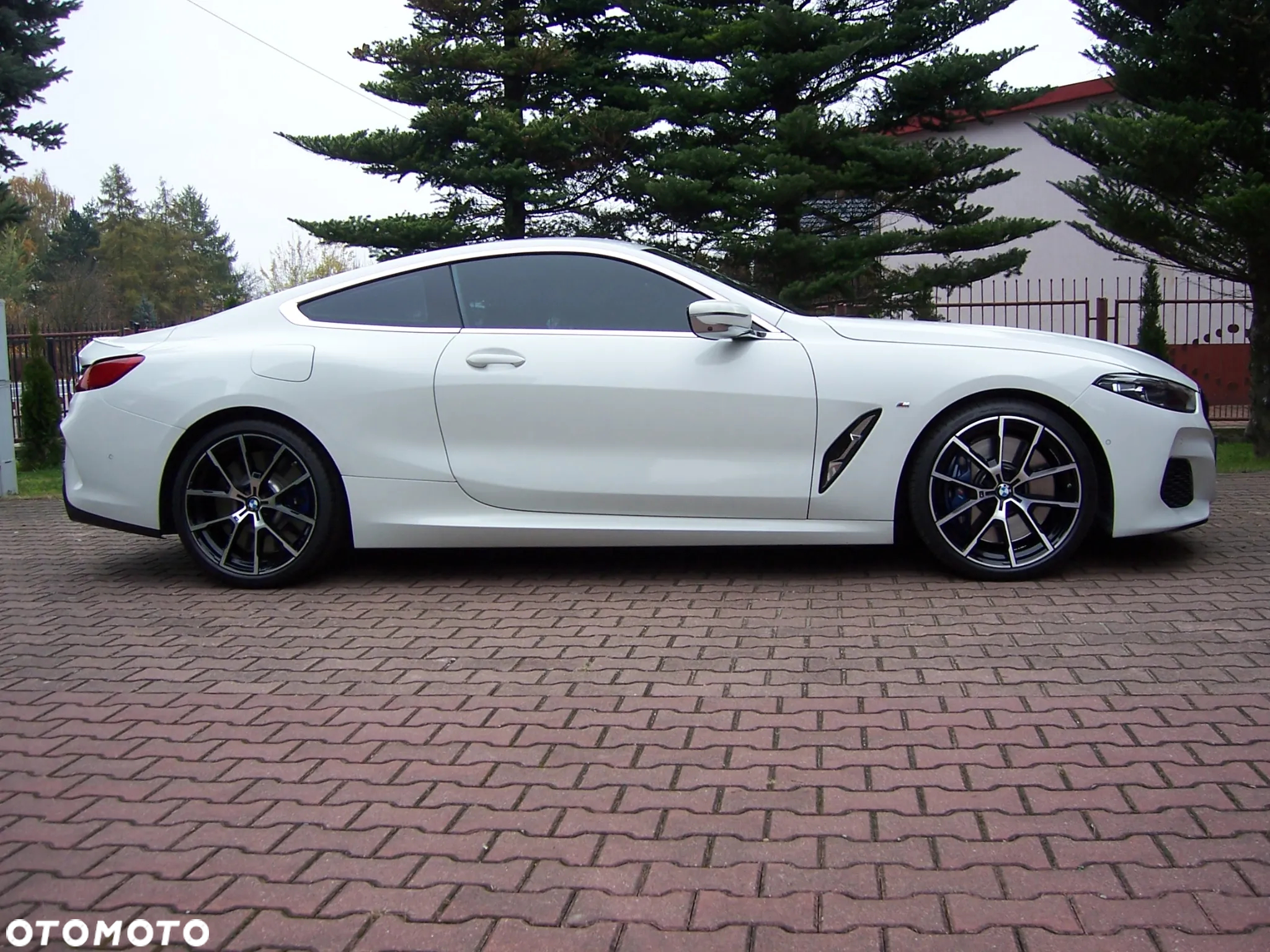 BMW Seria 8 - 9