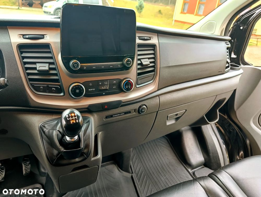 Ford Transit Custom 290 L2H1 Limited - 16