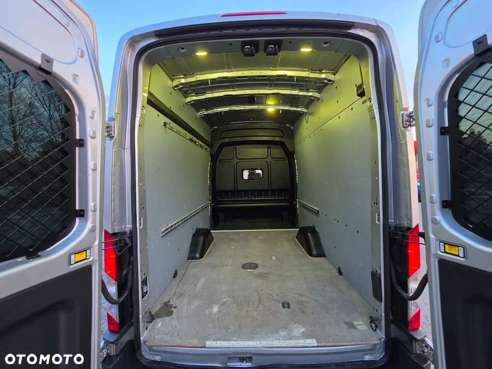 Ford Transit - 16