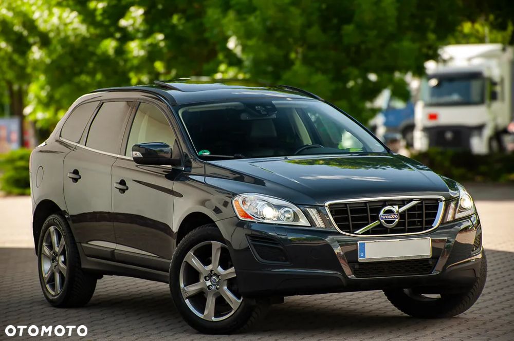 Volvo XC 60 D5 AWD Geartronic Momentum - 15