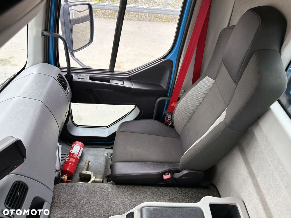 Renault Renault C 320 * SKRZYNIA 7,80 m * PK 12002 EH A + PILOT * STAN BDB - 9