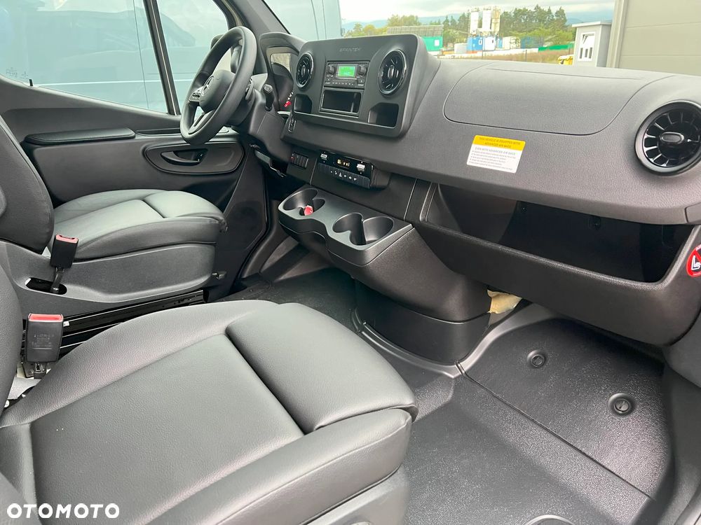 Mercedes-Benz Sprinter 3.0 V6 4x4 - 12