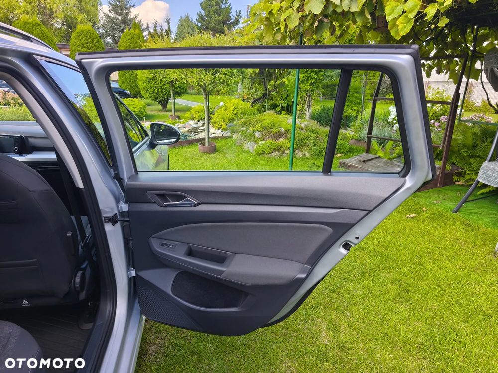 Volkswagen Golf 2.0 TDI Life - 24