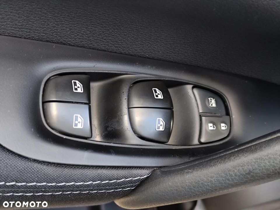 Nissan Qashqai - 33