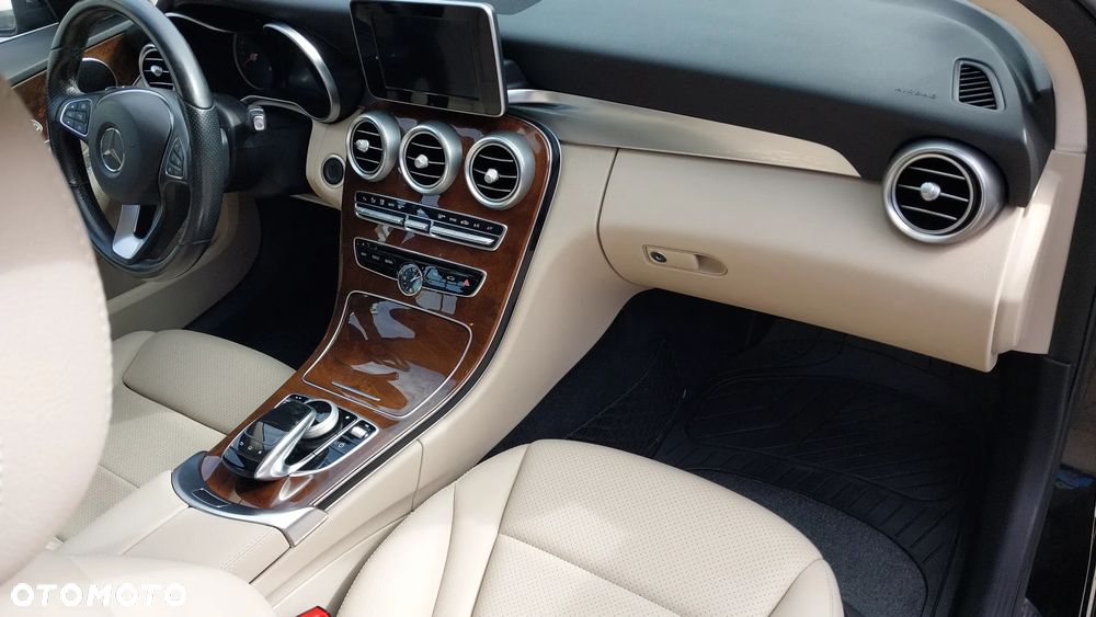 Mercedes-Benz Klasa C 300 7G-TRONIC - 9