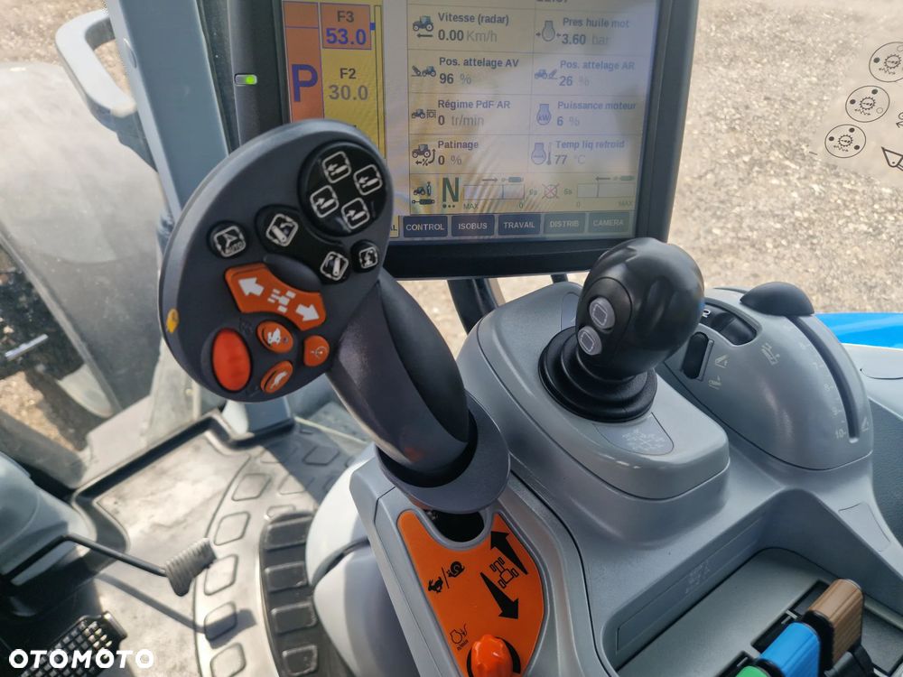 New Holland T7.245 AUTOCOMMAND PNEUMATYKA - 13