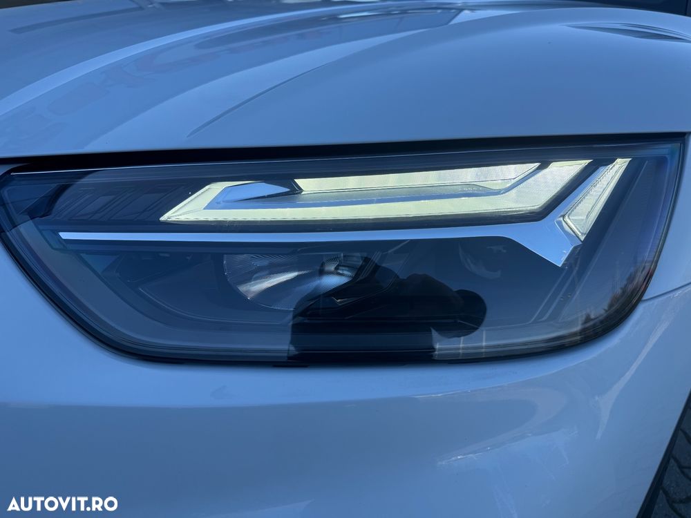 Audi Q5 40 TDI quattro S tronic design - 36