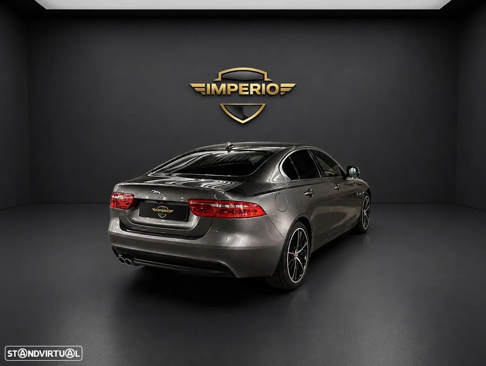 Jaguar XE 20d Aut. Portfolio - 6