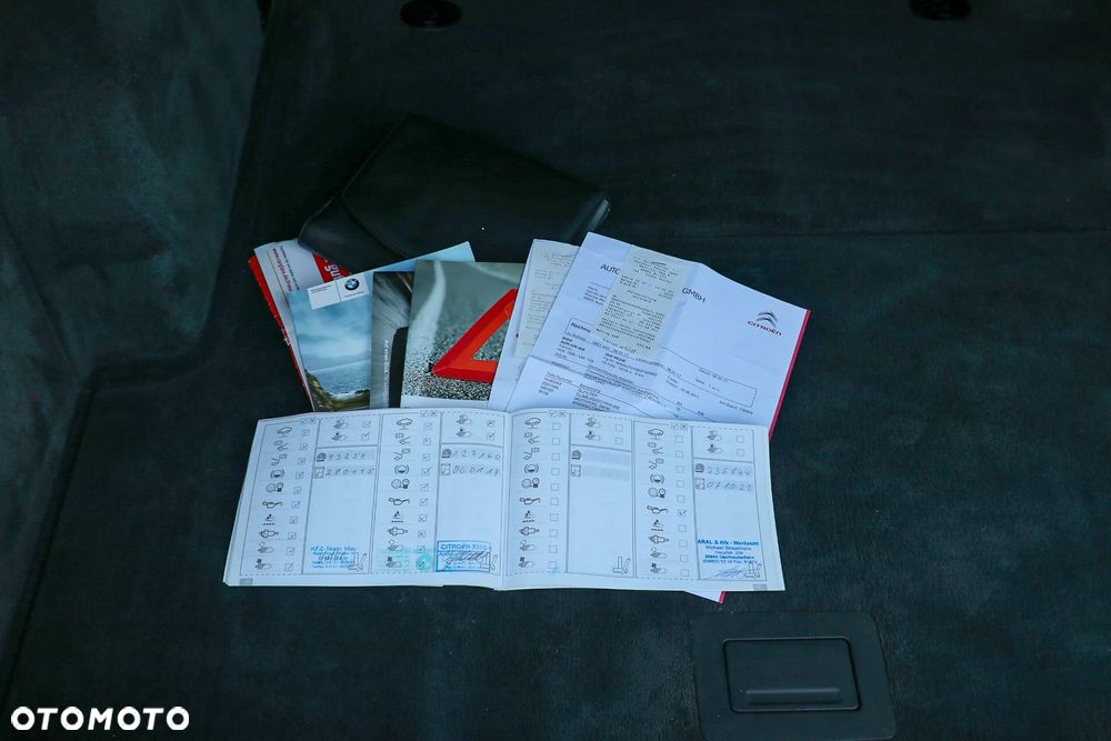 BMW Seria 3 318d - 38