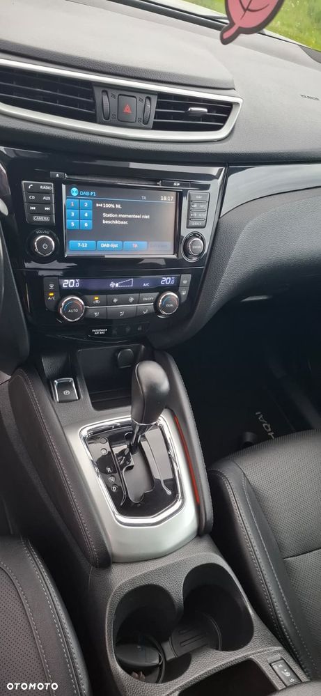 Nissan Qashqai 1.6 Tekna CVT - 16