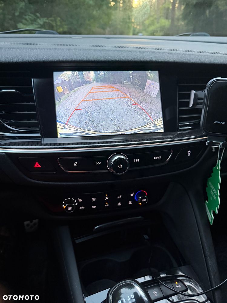 Opel Insignia - 10