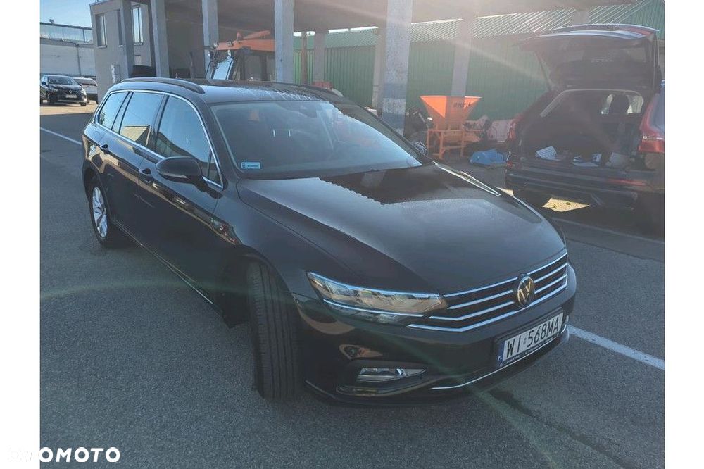 Volkswagen Passat Variant 2.0 TDI EVO Business DSG - 4