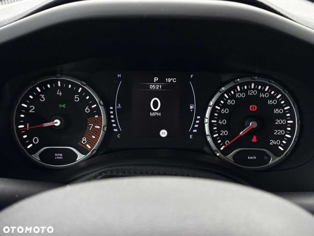 Jeep Renegade - 17