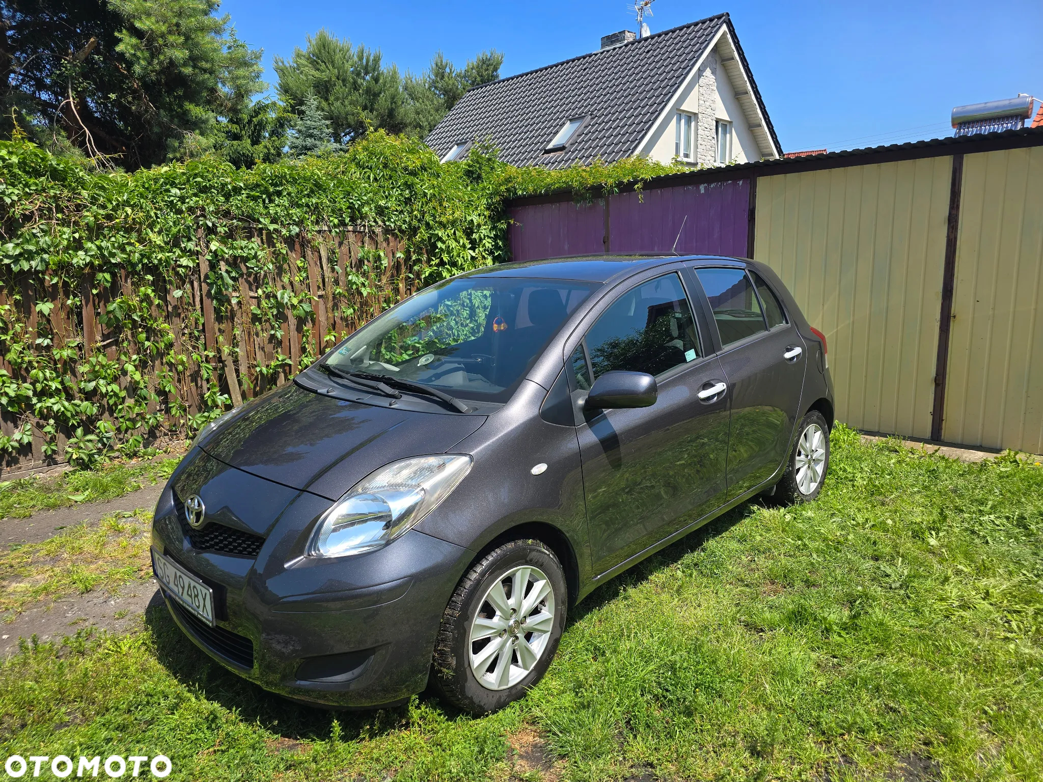 Toyota Yaris 1.33 Premium - 2