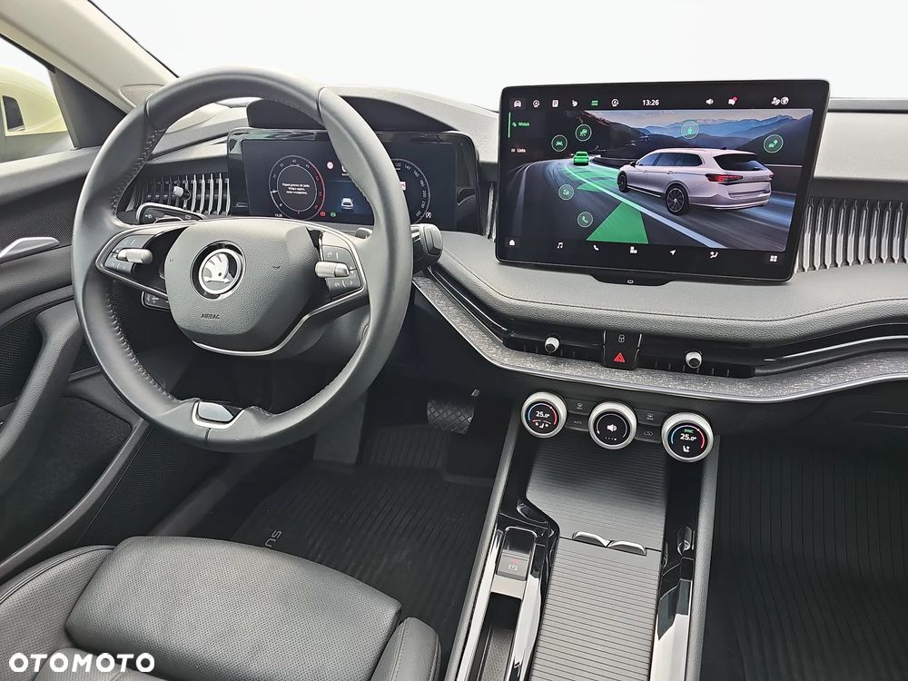 Skoda Superb 2.0 TDI SCR Selection DSG - 18