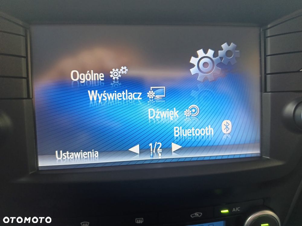 Toyota Avensis Touring Sports 1.8 Executive - 12