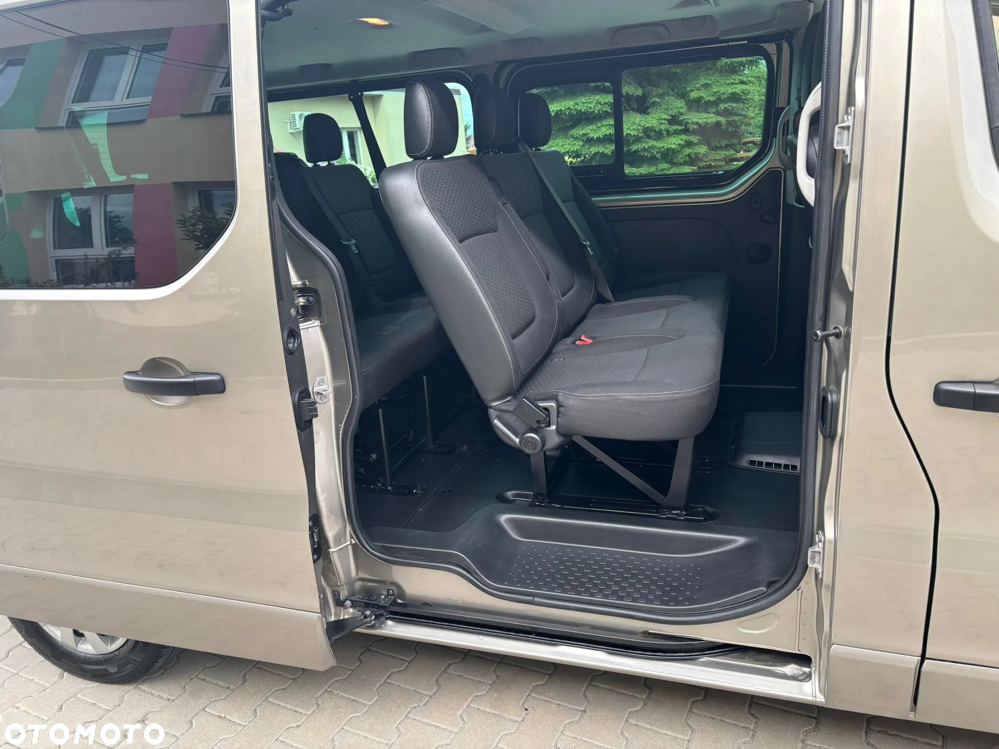 Opel Vivaro 1.6 D (CDTI) L2H1 - 13