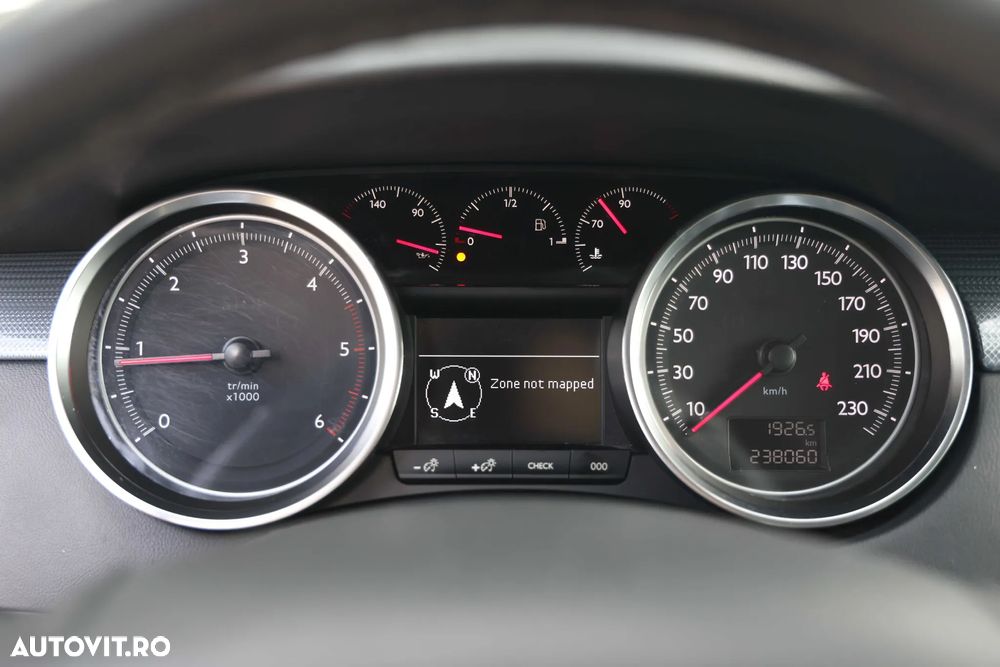 Peugeot 508 BlueHDi 150 Stop&Start Style - 26