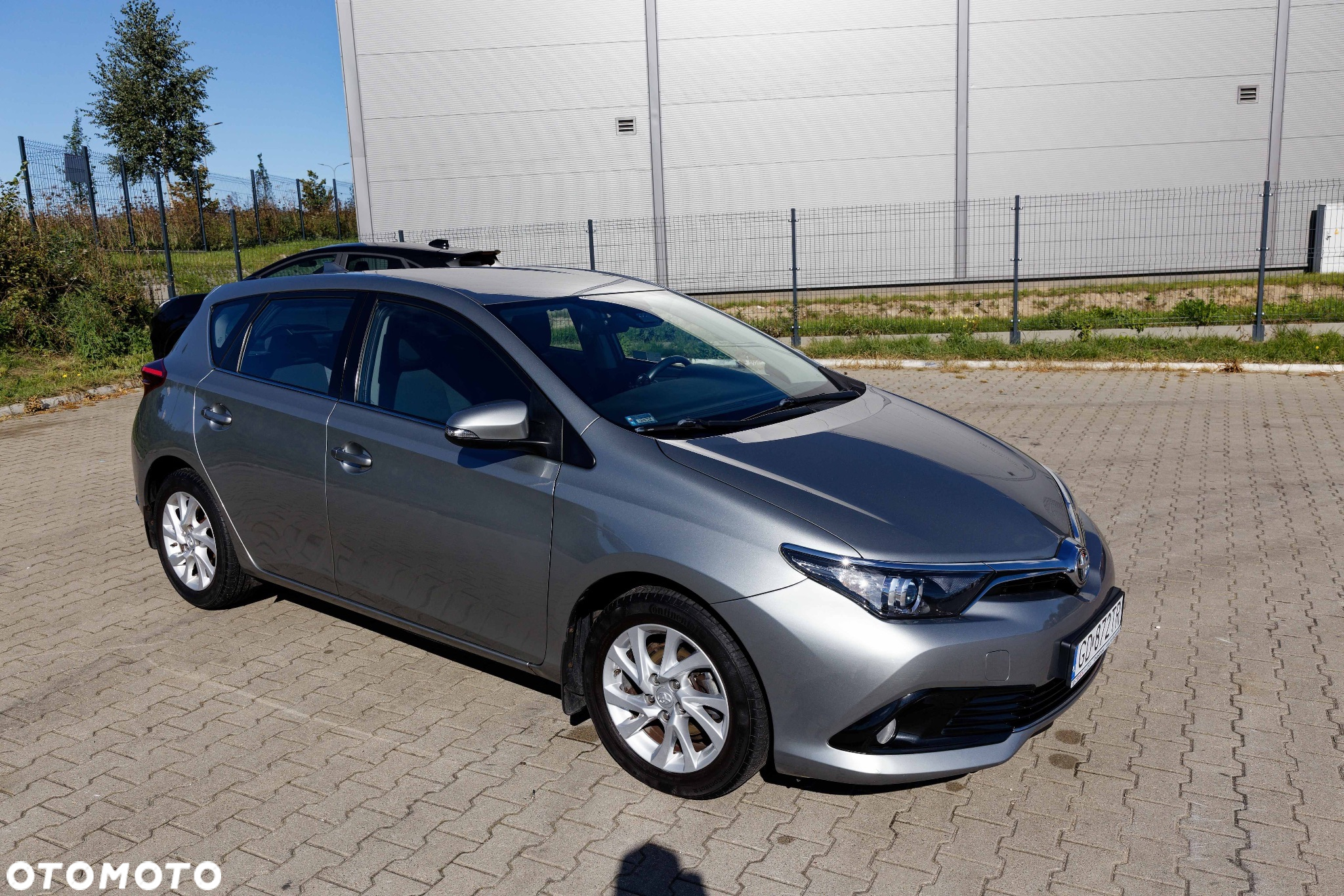 Toyota Auris 1.6 Premium - 2