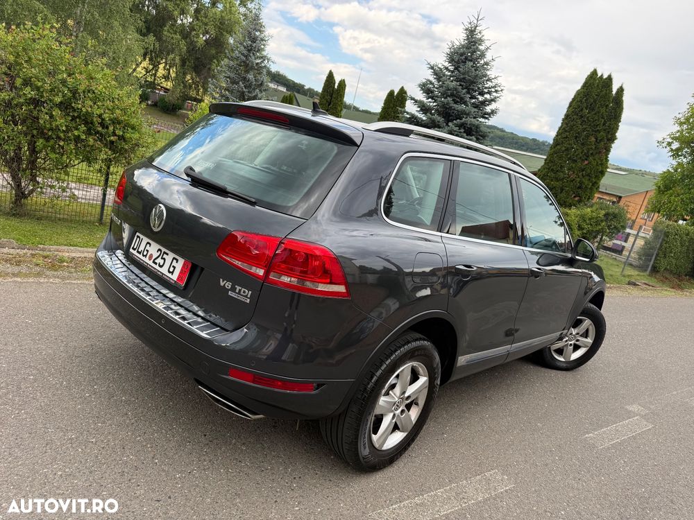 Volkswagen Touareg - 2