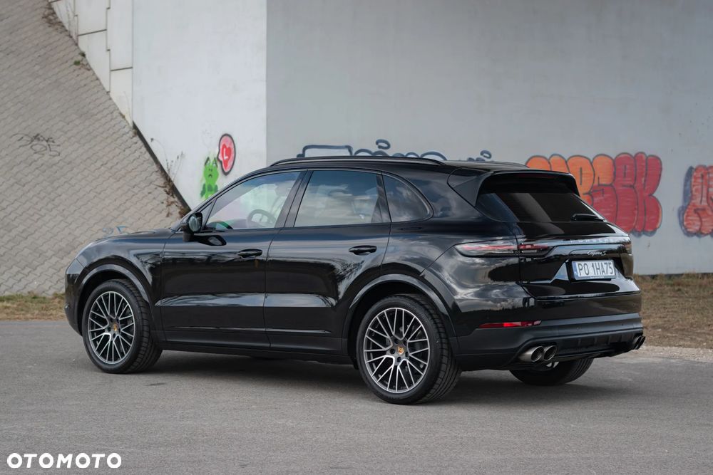 Porsche Cayenne S - 11