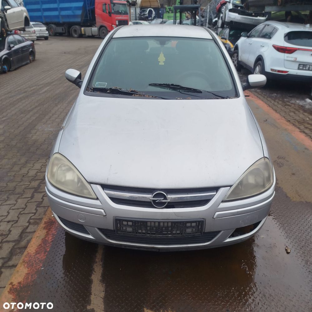Opel Corsa C na części . - 1