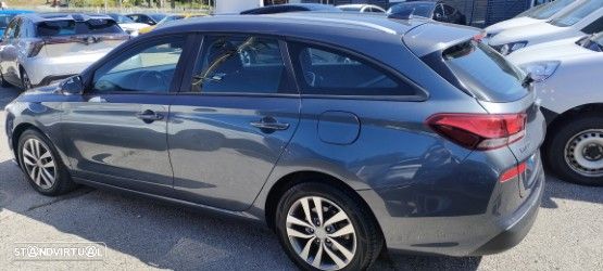 Hyundai i30 SW 1.0 T-GDi Comfort+Navi - 4