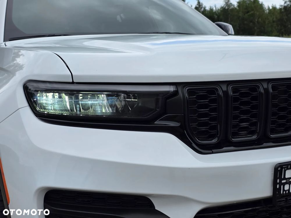 Jeep Grand Cherokee - 9