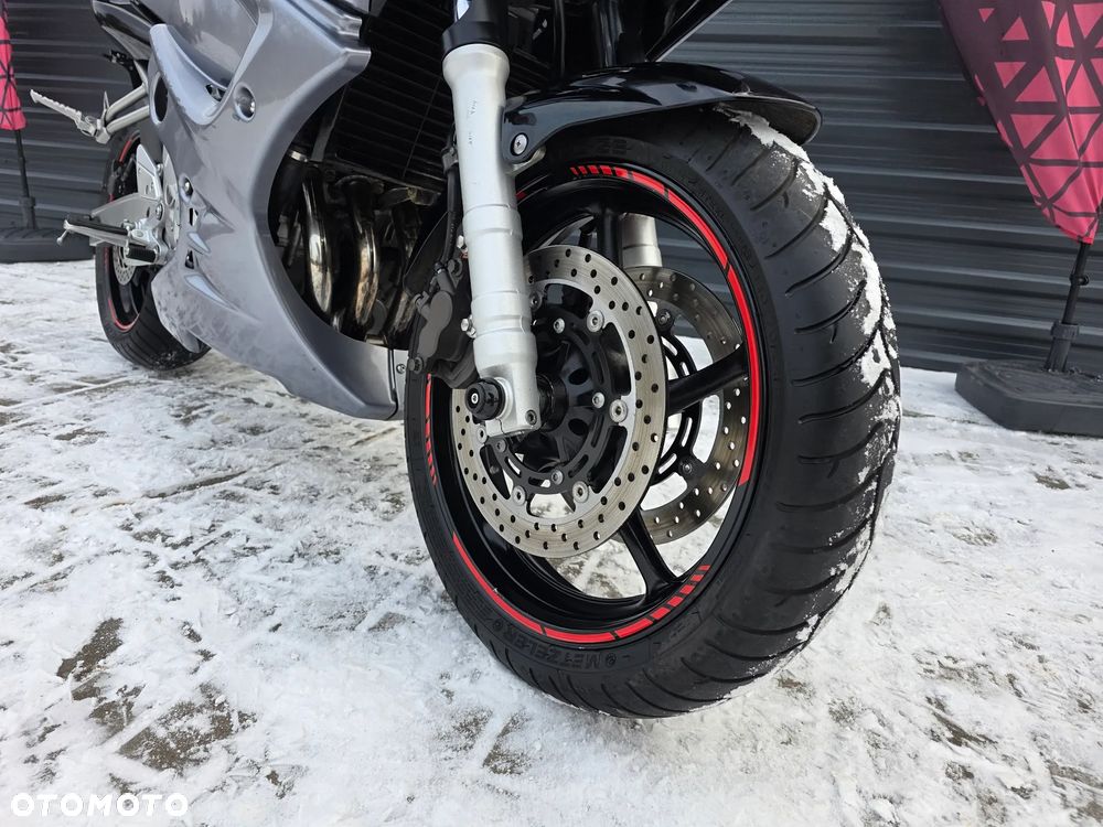 Yamaha FZ6 - 25