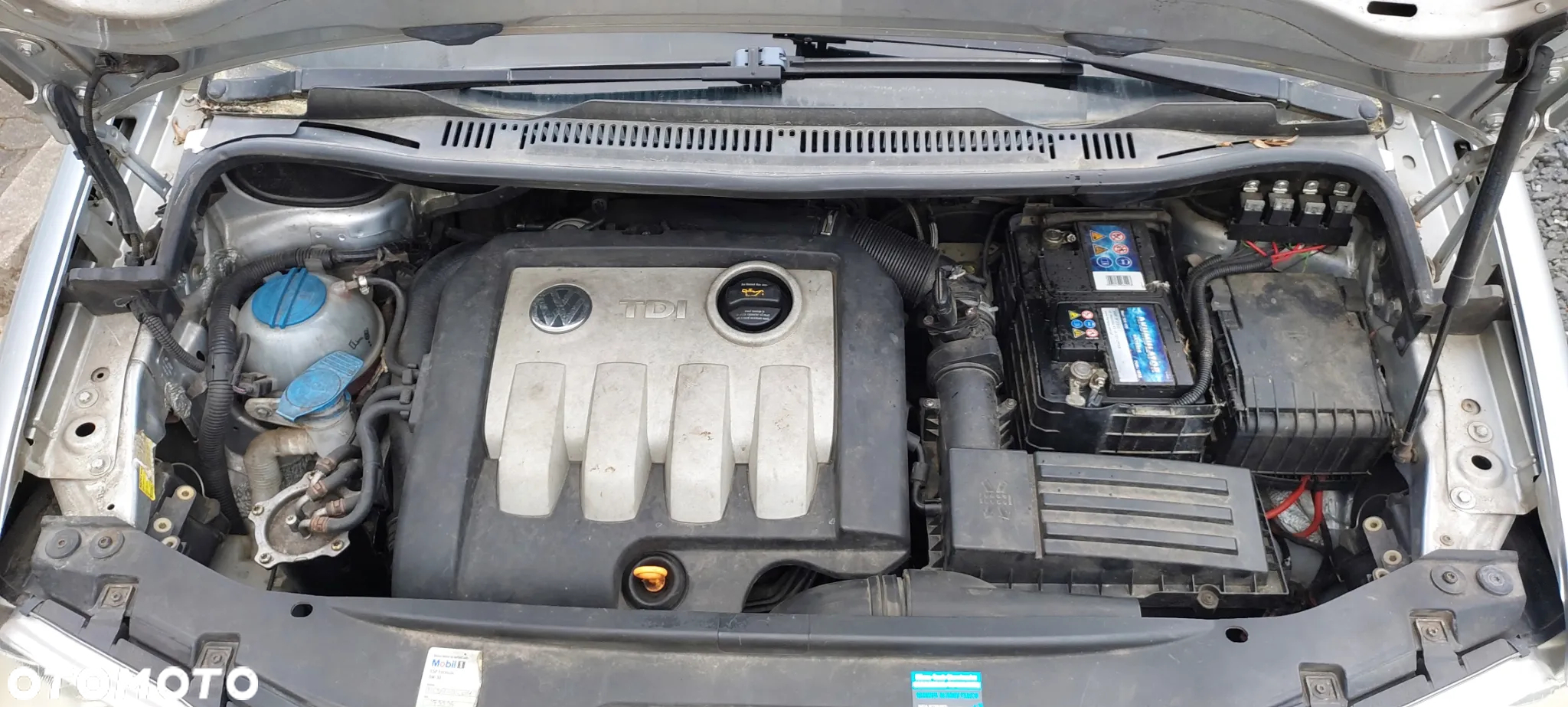 Volkswagen Touran 1.9 TDI Highline - 20