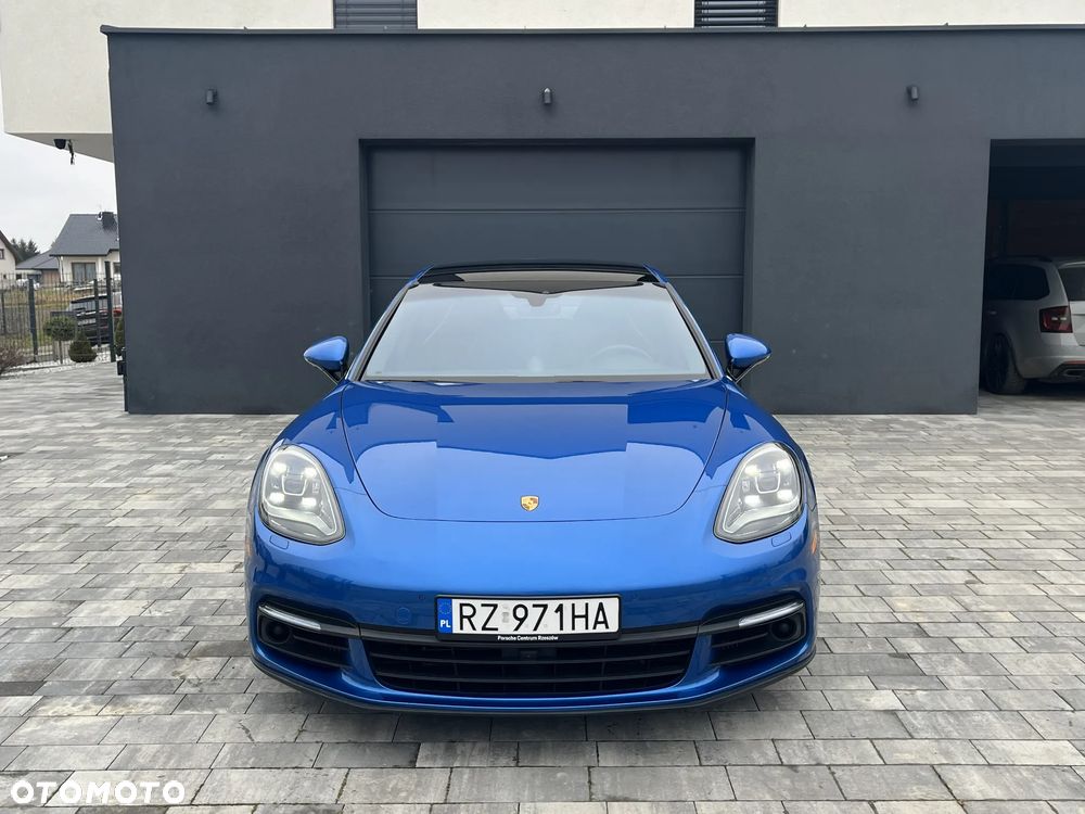 Porsche Panamera 4S - 7