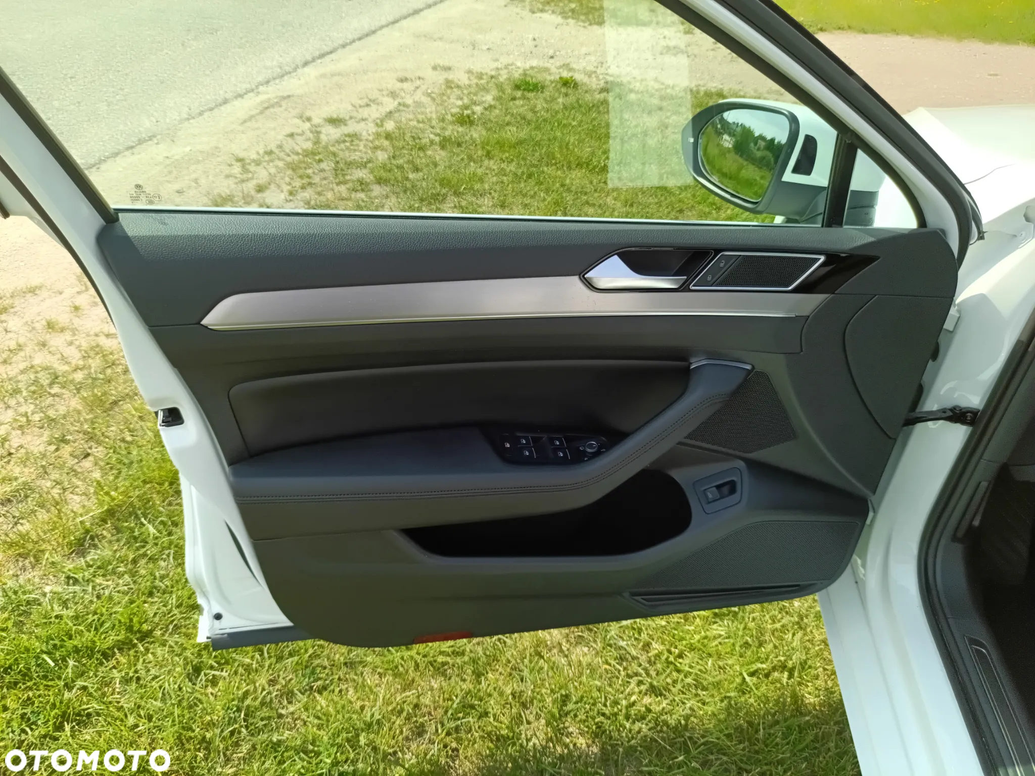Volkswagen Passat - 27