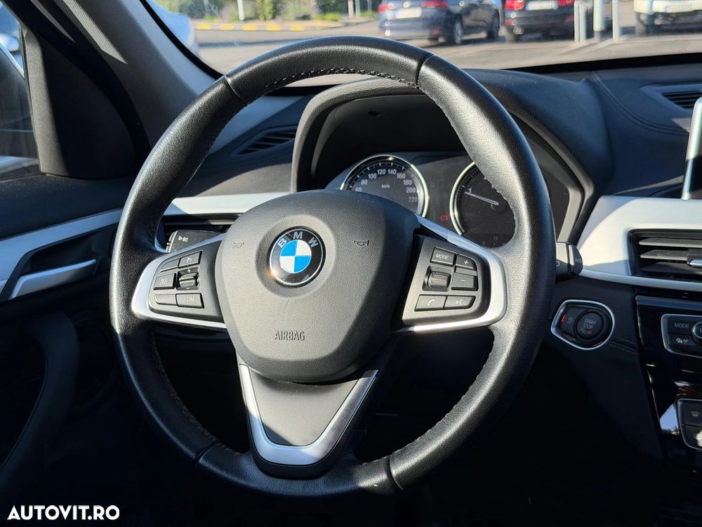 BMW X1 sDrive18d - 27