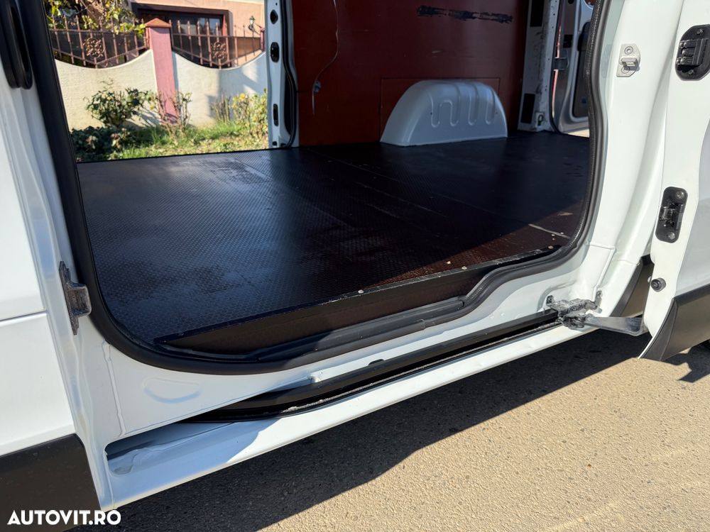 Renault Trafic ENERGY dCi 125 Grand Combi Expression - 37