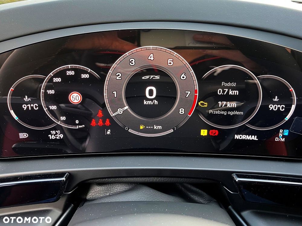 Porsche Cayenne - 24