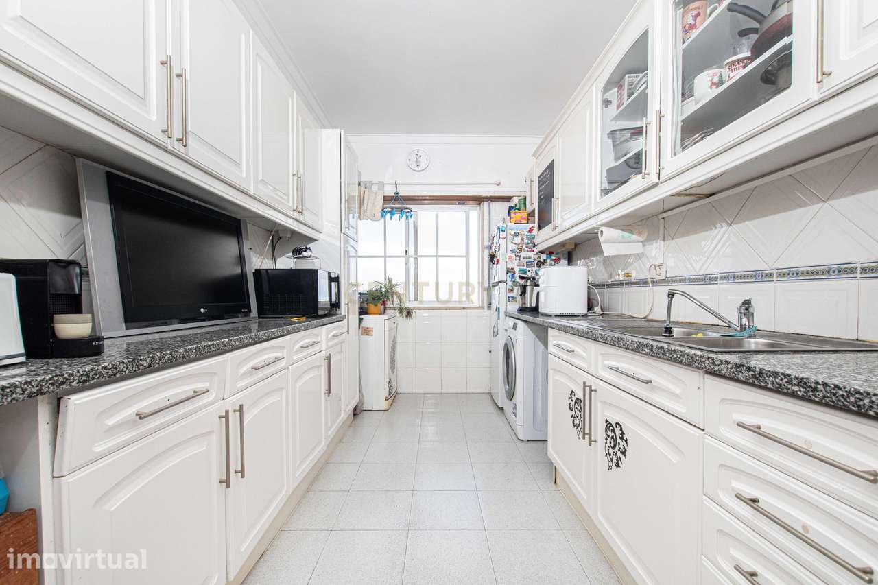 T3+1 Duplex com Terraço Vista Mar, Garagem para 4 Carros e Arrecadação - Grande imagem: 5/60