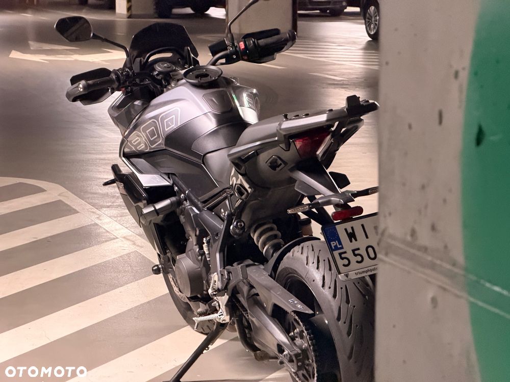 Triumph Tiger - 12