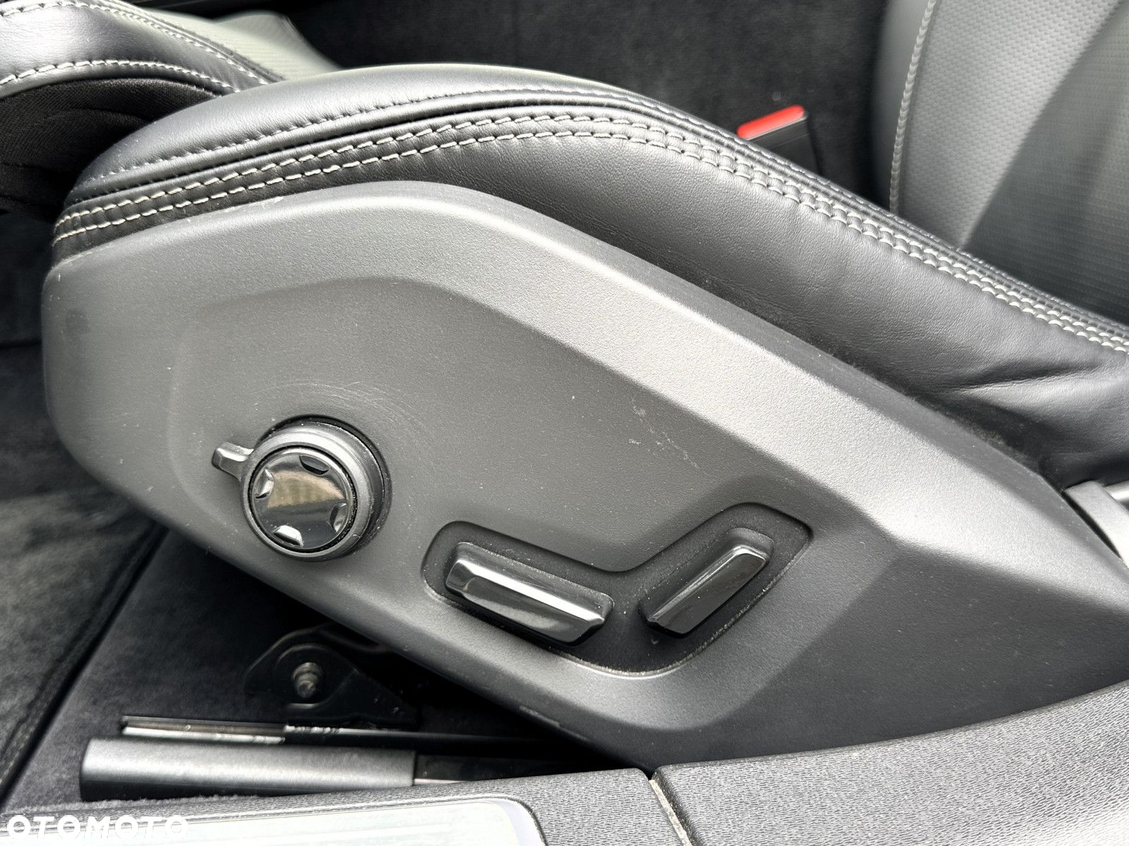 Volvo S90 - 24