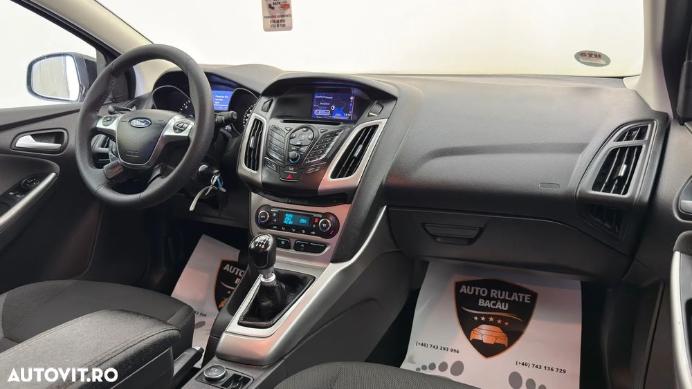 Ford Focus - 13