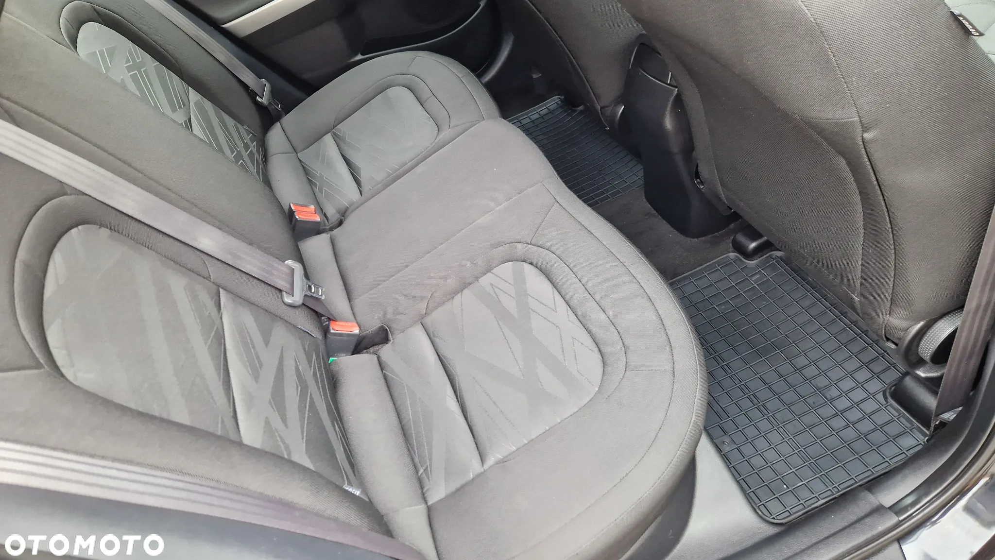 Kia Ceed 1.6 GDI Platinum Edition - 30