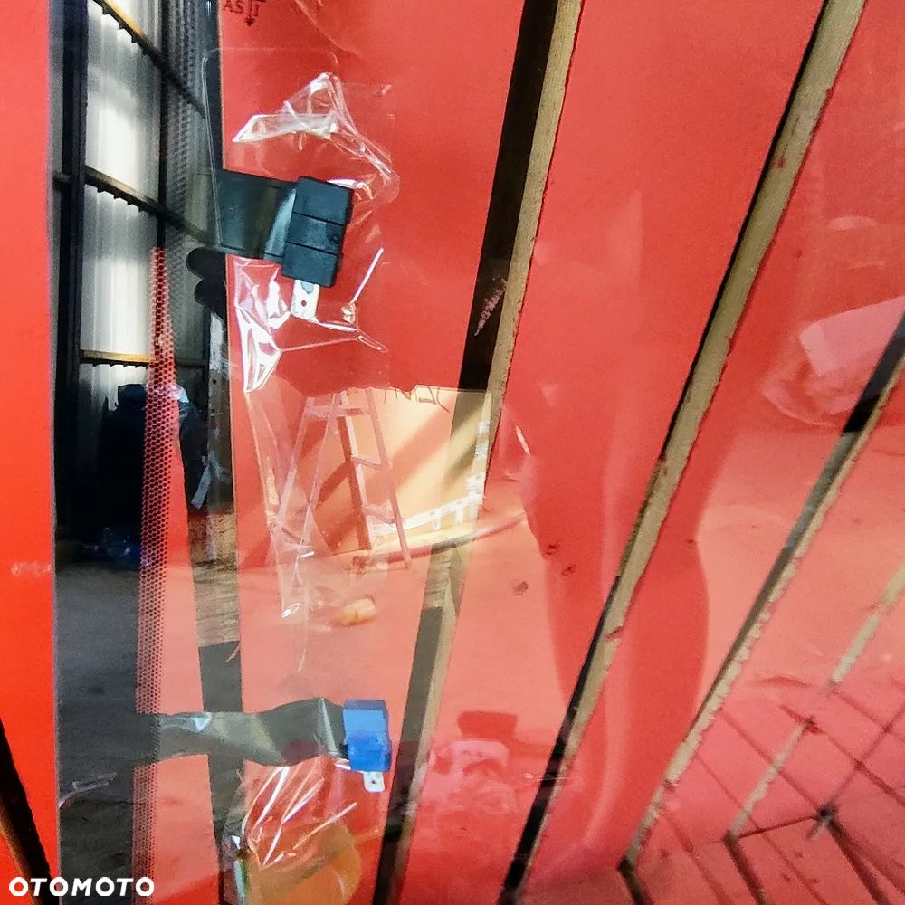 FORD FIESTA MK8  szyba przednia czolowa oryginal sensor GRZANA - 3