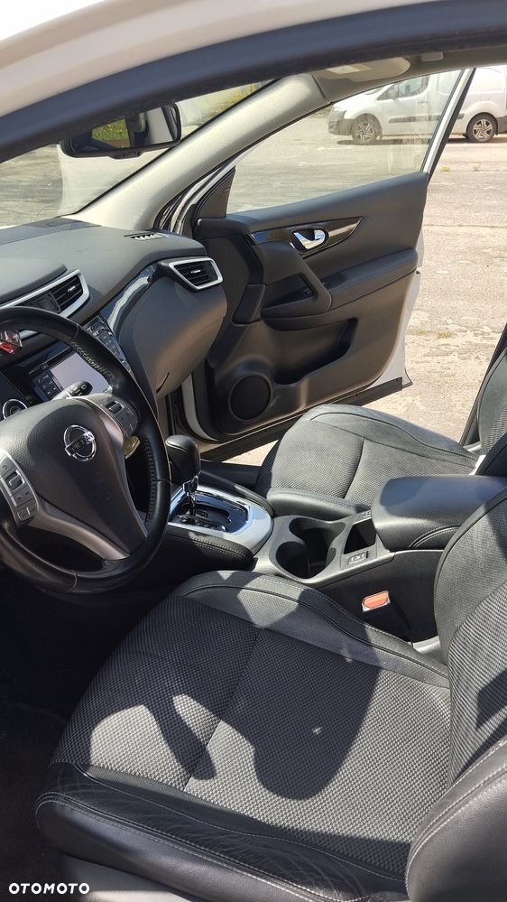 Nissan Qashqai 1.2 DIG-T Xtronic TEKNA - 8