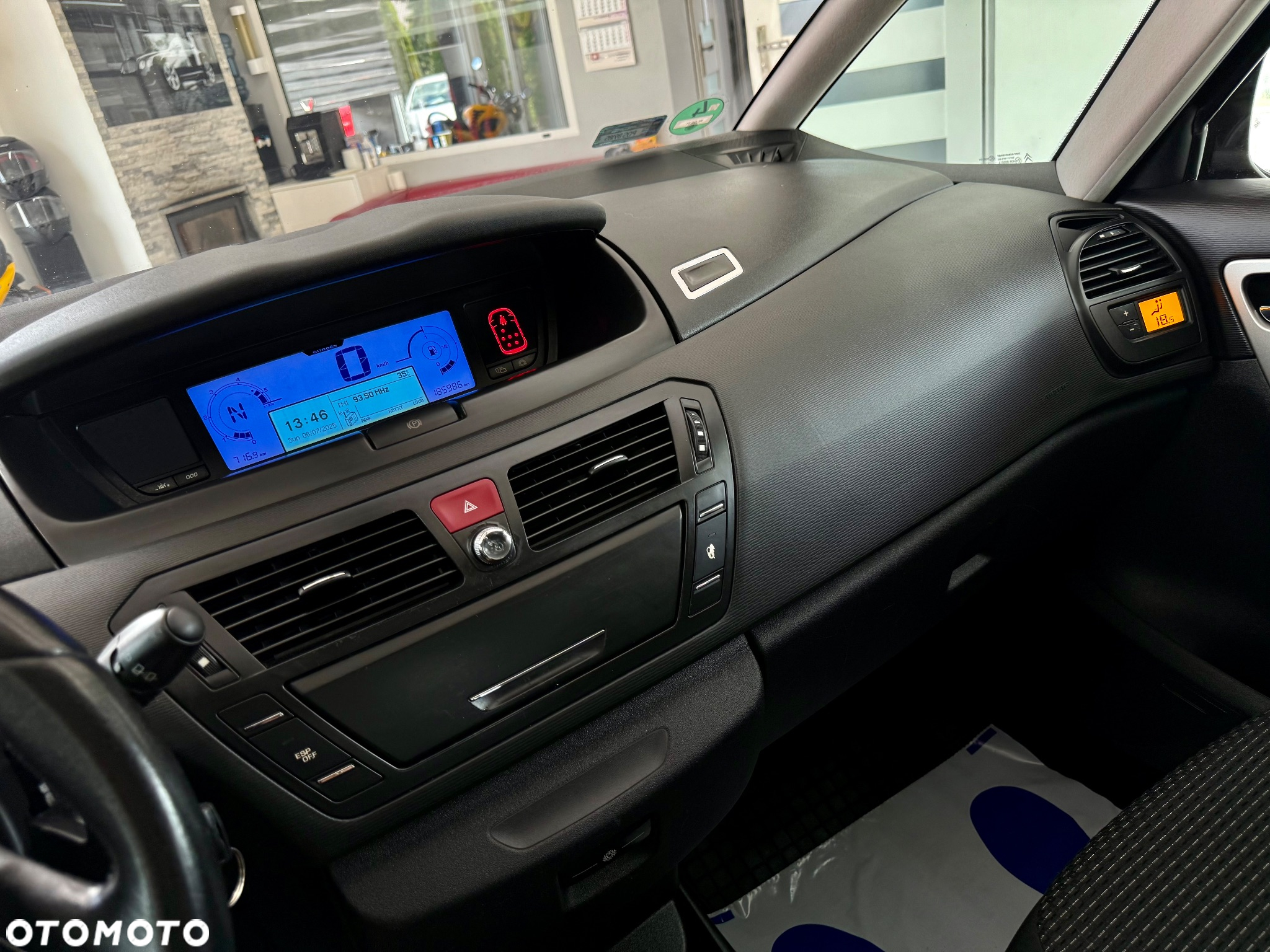 Citroën C4 Grand Picasso 1.6 HDi FAP EGS6 Exclusive - 21