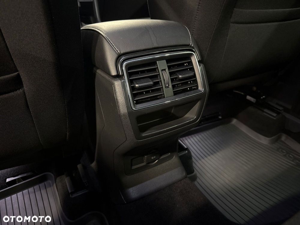 Skoda Karoq 1.5 TSI ACT 4x2 Style DSG - 22