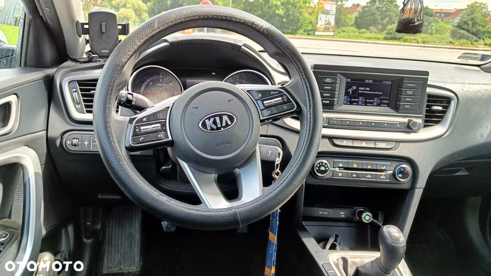 Kia Ceed 1.6 CRDi SCR L - 7