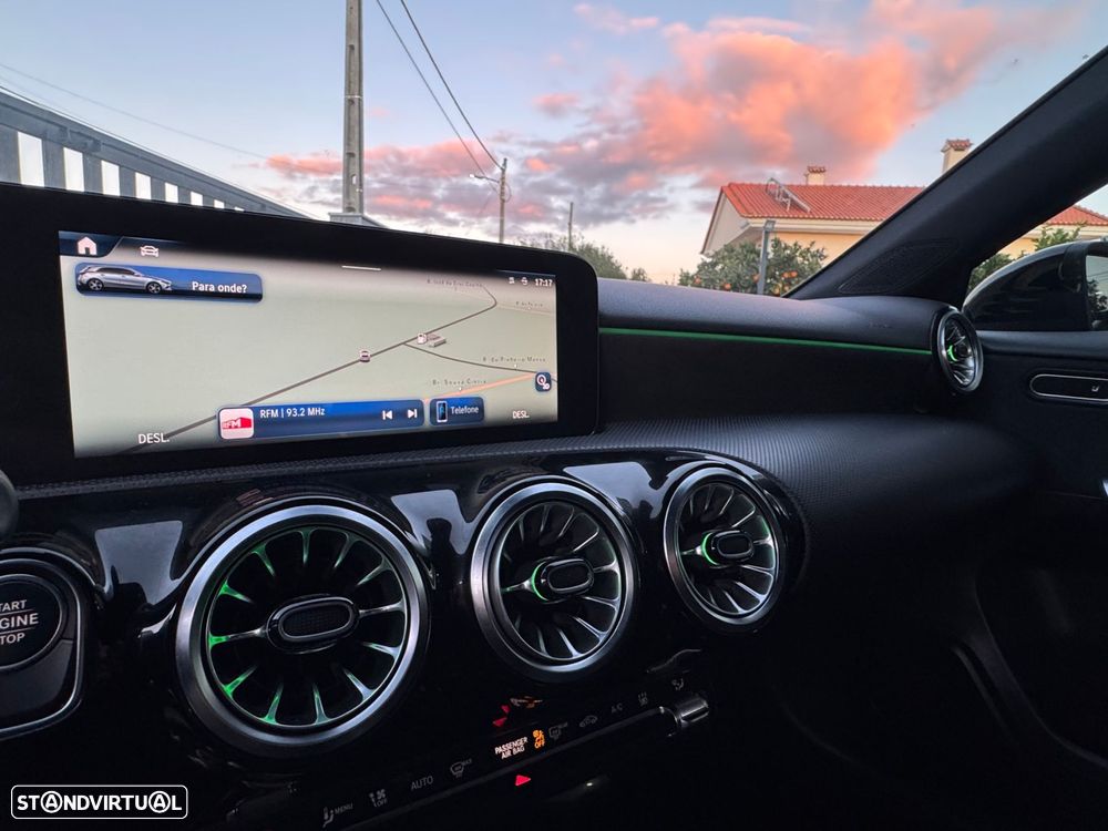 Mercedes-Benz A 250 e AMG Line - 13