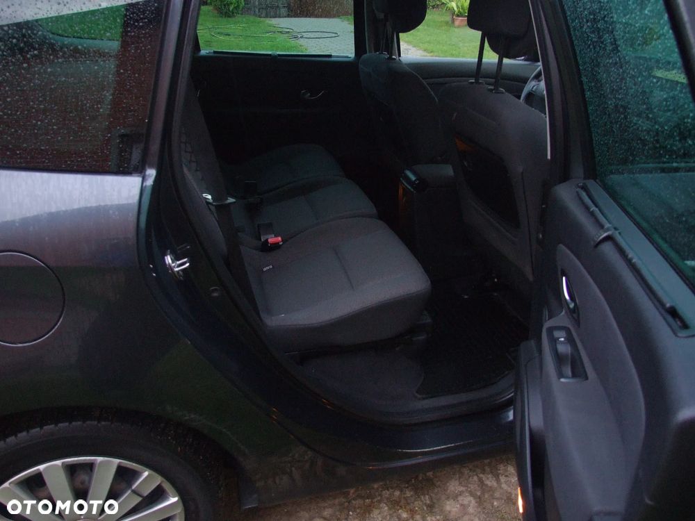 Renault Scenic 1.5 dCi Tech Run - 11