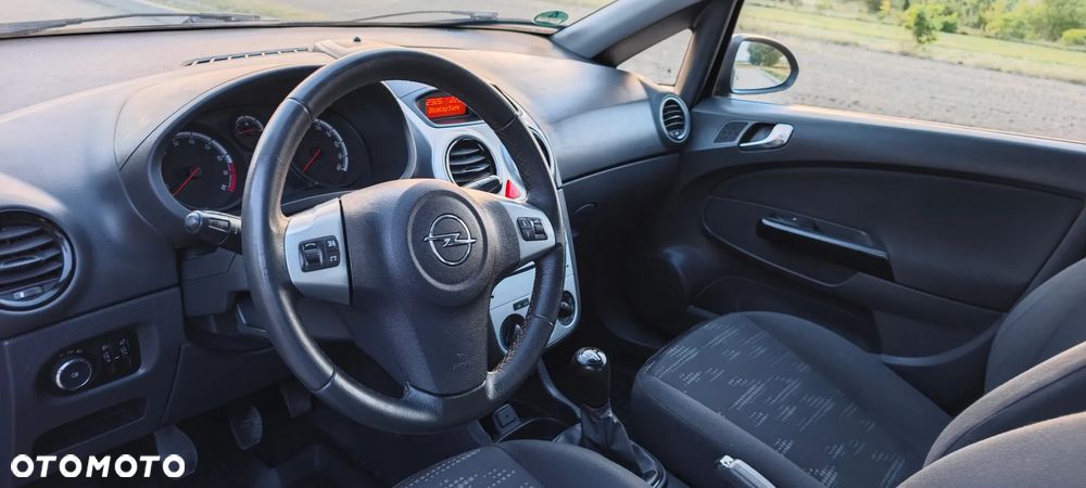 Opel Corsa - 11
