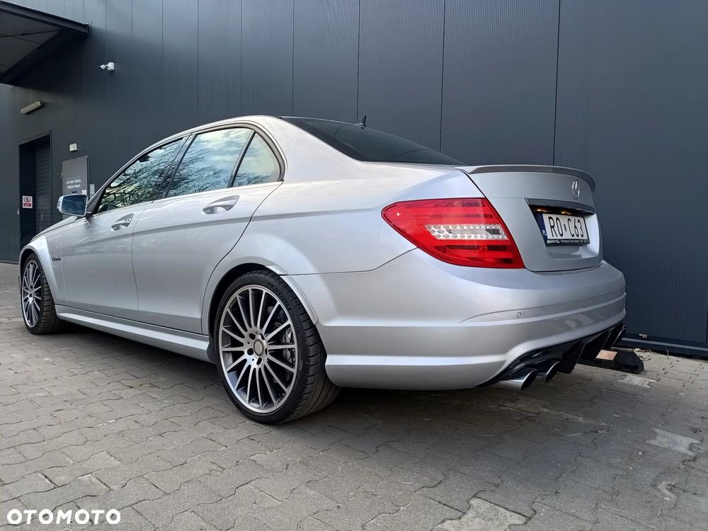 Mercedes-Benz Klasa C 63 AMG 7G-TRONIC Performance Plus SPORT EDITION - 19