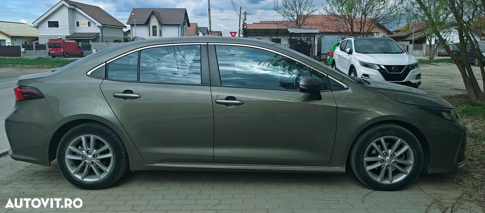 Toyota Corolla 1.8 HSD Dynamic - 3